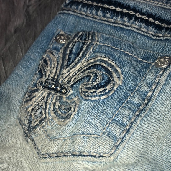 Miss Me Shorts - Picture 7 of 8